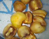 Hình bước làm 1 của món Mứt hồng trứng
