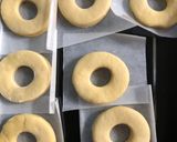 Foto langkah ke 6 dari resep #74 Glazed Donat - Tanpa Ulen (Metode overnight dalam kulkas).