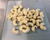Une image de l'étape 1 de Gâteau bonhomme à la pistache et noix de cajou.