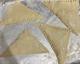 A picture of step 2 of Beef puff pastry.