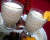 A picture of step 3 of Peach Shake.
