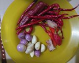Foto langkah ke 2 dari resep Seblak Ceker dan Sayap Ayam.