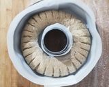 Foto del passaggio 8 della ricetta Ciambella di pane al cioccolato, mandarini e cannella 🌷