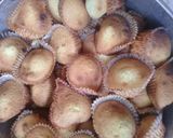 A picture of step 4 of Frosted cup cake.