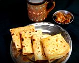 मसाले के तिकोने परांठे (Masale ke tikone parathe recipe in hindi) रेसिपी चरण 4 फोटो