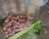 Foto langkah ke 3 dari resep Tumis Asin Cumi Cabai Hijau.