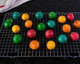 Foto del paso 5 de la receta: Tarta "Monstruo Halloween" con colorantes paso a paso