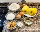Foto del paso 1 de la receta: Pastel de manzana, nueces y mermelada