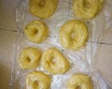 Foto langkah ke 6 dari resep Donat Labu Kuning (Waluh).