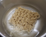 Foto langkah ke 1 dari resep Mie Goreng Veggie.