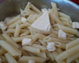 Foto del paso 4 de la receta: Macarrones con jamón York, calabacines y quesitos