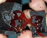 A picture of step 7 of Pomegranate chocolate bites.