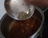 A picture of step 4 of Panch phoran Masoordal.