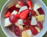Foto langkah ke 1 dari resep Fresh Fruits wif Mango Sauce.