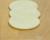 A picture of step 5 of Chicken bread roses.