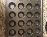 A picture of step 7 of Brownie cups.