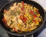 Une image de l'étape 16 de Poulet façon chili verde (maïs, poivrons, citrons verts).