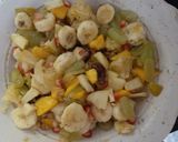 A picture of step 3 of Ramadhan special fruit chat.