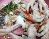 Gambar langkah 3 resipi Kaki Ayam Masak Kicap.