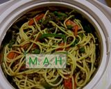 A picture of step 4 of Simple stir fry spaghetti.