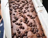 Foto langkah ke 10 dari resep Brownies shiny and fudgy.