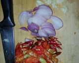 Foto langkah ke 2 dari resep Oseng kulit melinjo with kepala cumi pedas🌶🦑.