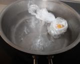 Foto del paso 5 de la receta: Wok de espinacas y shimeji con huevo poché