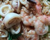 รูปขั้นตอนการทำที่ 4 ของ ข้าวผัดทะเล 😋ทานคนเดียวเก๋ๆ