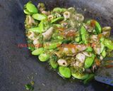 Foto langkah ke 3 dari resep Cumi asin pete lado ijo.