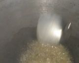 Foto langkah ke 1 dari resep Oseng Kombinasi Bakso Sambal Terasi.
