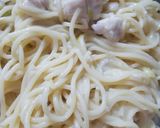 Foto del paso 6 de la receta: Pastas con pollo en salsa blanca con cebolla larga