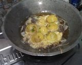 Foto langkah ke 3 dari resep Bola kentang saus asam manis.
