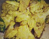 Foto langkah ke 2 dari resep Kari Ayam Spesial.