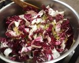 Une image de l'étape 7 de Gratin de tagliatelles à la trevisana et légumes multicolores.