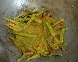 ক্রিস্পি ভেন্ডি (crispy bhendi recipe in Bengali) রেসিপির ধাপ 3 ছবি
