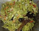 Foto langkah ke 3 dari resep Oseng Kembang Kathes (Bunga Pepaya).