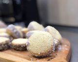 Foto del paso 9 de la receta: Alfajores de maicena (tradicionales y de chocolate)