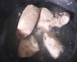 A picture of step 3 of Chicken Spring Roll.
