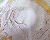 Foto langkah ke 2 dari resep Souffle Pancakes.