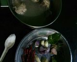Foto langkah ke 1 dari resep Ayam Suwir Bumbu Merah.