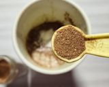 Foto del paso 4 de la receta: 💫✨Mug cake con especias, cacao y naranja, naturalmente endulzado✨ Aromas navideños ✨💫 Al microondas