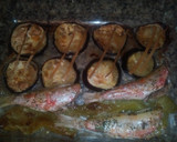 Foto del paso 5 de la receta: Salmonetes al horno con berenjenas y espárragos al vino