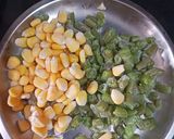 A picture of step 4 of Indo- chinese curry.