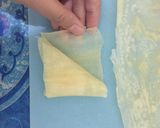 Foto langkah ke 4 dari resep Cheese Samosa (Jeddah's Style) 2 bahan saja w/ stepbystep.