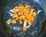 Foto langkah ke 2 dari resep Sayur Bening Toge.