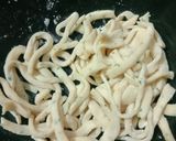 Foto langkah ke 4 dari resep Stik bawang ekonomis.