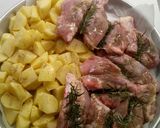 A picture of step 3 of Oven-Baked Chicken with White Wine and Potatoes.