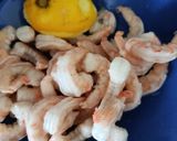 Foto langkah ke 1 dari resep Udang Saus Mentega ala Mbak Ria.