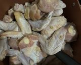 Foto langkah ke 3 dari resep Garlic Pepper Wing and Thigh Chicken.