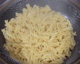 Foto langkah ke 1 dari resep Fusilli Carbonara Simple.